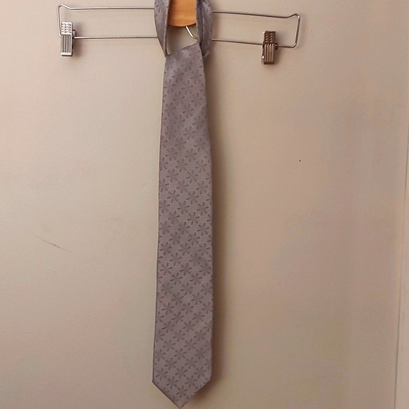 Ted Baker Men's Tie/ Silver Grey/Floral Design/ Accessories/ Silk/ Designer - Picture 1 of 6